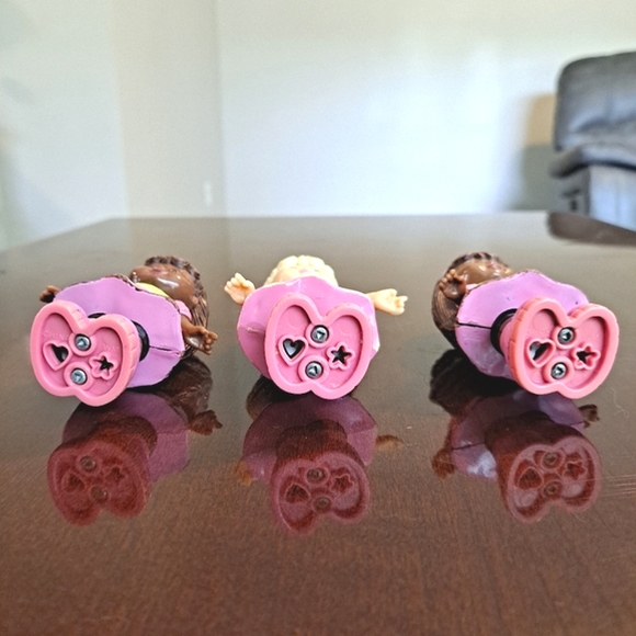 Three 1993 McDonald's Toy Holiday Sally Secrets, Paper Punch Dolls - Picture 5 of 6